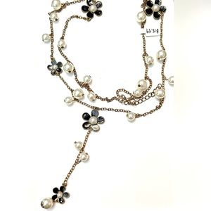 Upscale Look Black Enamel Flower & Pearl Necklace